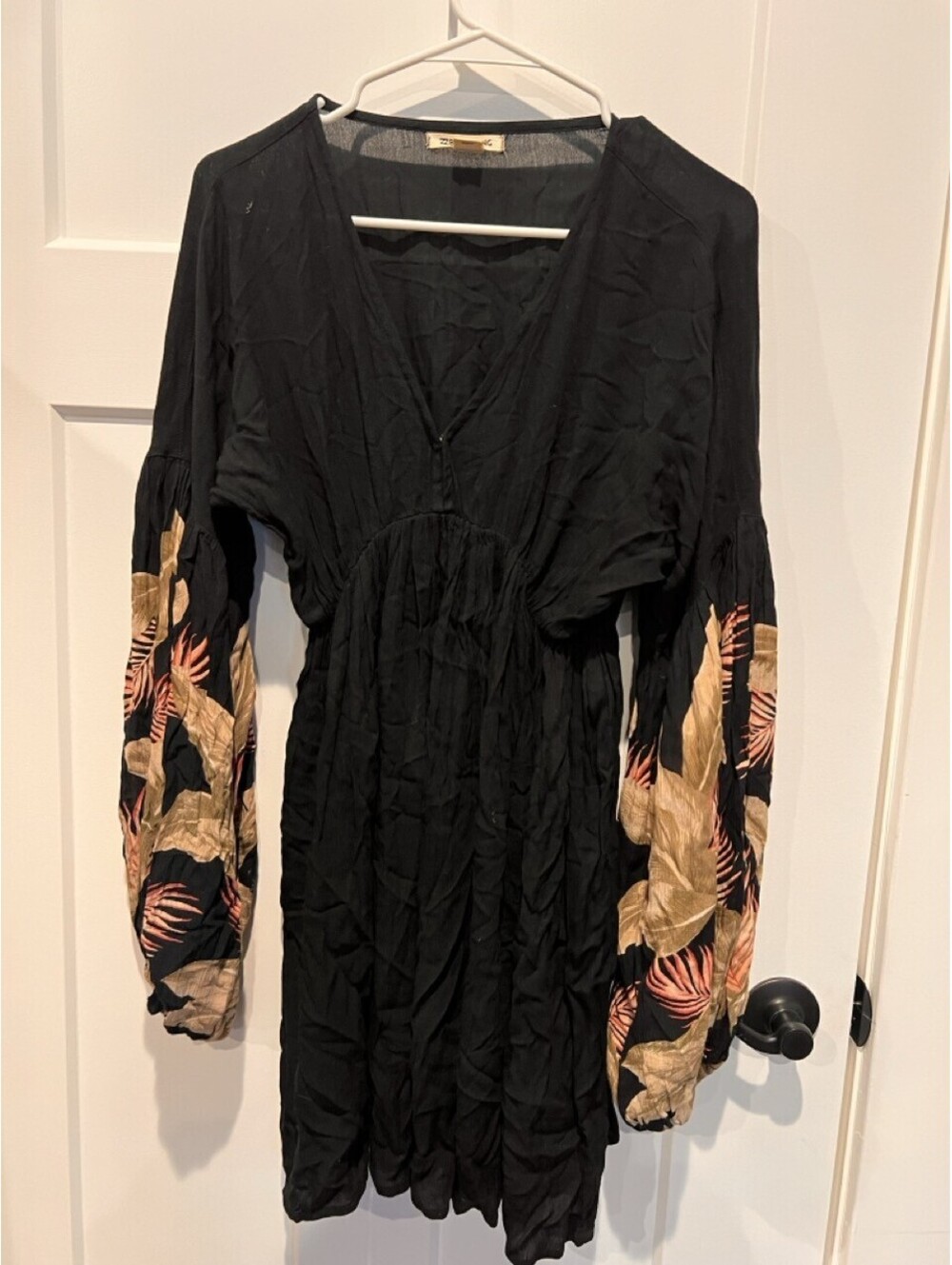 Billabong Womens S Black Floral Balloon Sleeve Mini Dress Boho